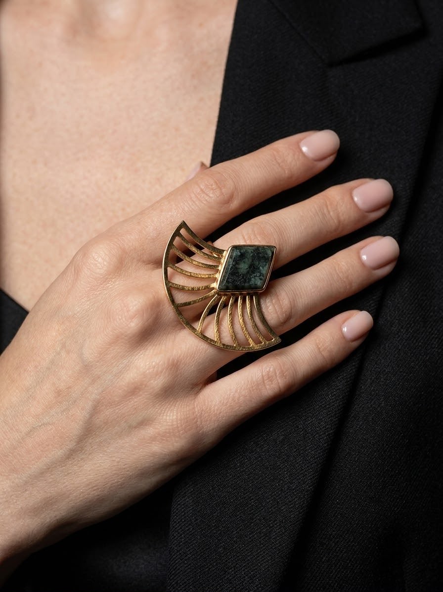 Bague « Ailes d’Isis »